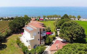 Irida Beach Resort Suites